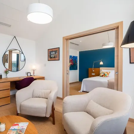 Villa Luxury Bracchia Magic Retreat Ii With Heated Pool -