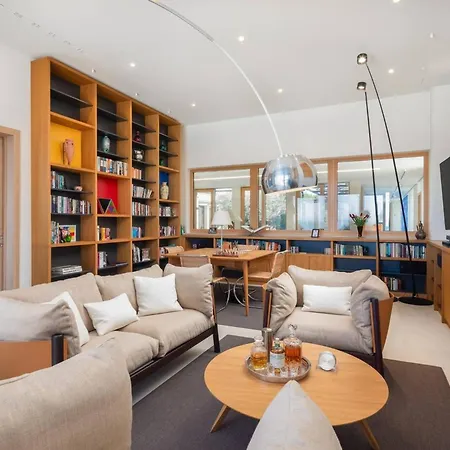 Luxury Bracchia Magic Retreat Ii With Large Heated Pool & Wellness On Brac