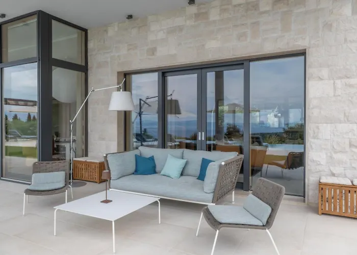 Luxury Bracchia Magic Retreat Ii With Heated Pool - 빌라 Škrip